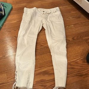 Levi white jeans